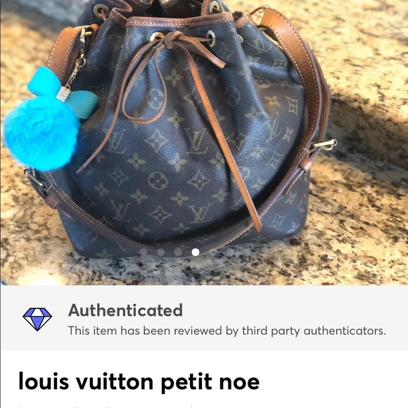 Louis Vuitton Handbags - 👑SALE👑🥰Louis Vuitton Shoulder Bag Petit Noe🎀👜